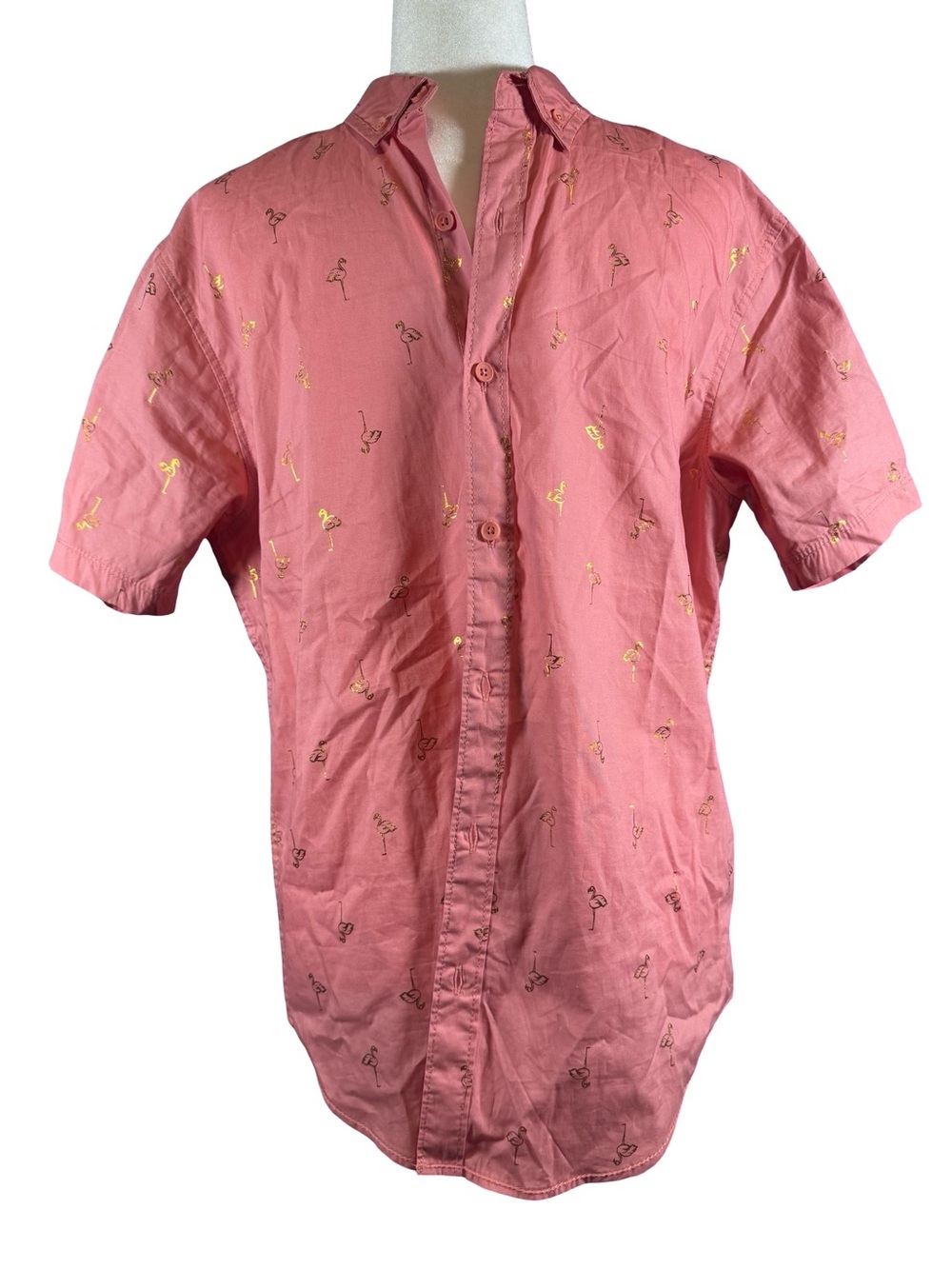 Men's Casual Pink Short-Sleeve Button-Down Shirt with Metallic Flamingo Motif